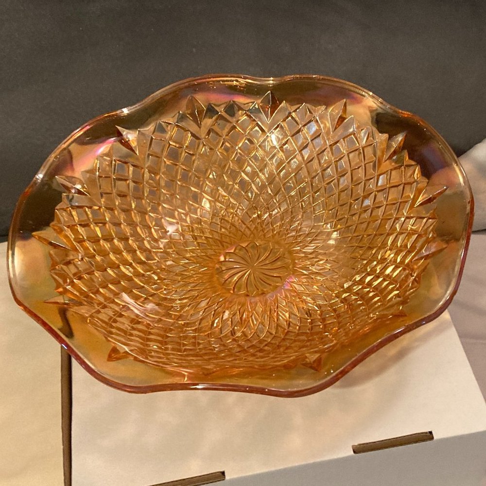 VTG 1970's INDIANA GLASS-MARIGOLD CARNIVAL GLASS  DIAMOND CUT BOWL-11" D-EUC